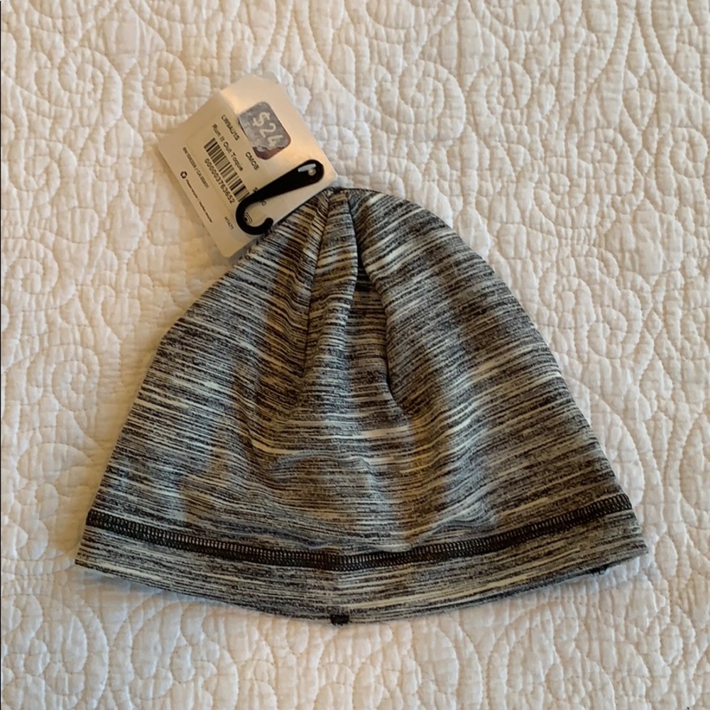 Lululemon Grey Run It Out Toque